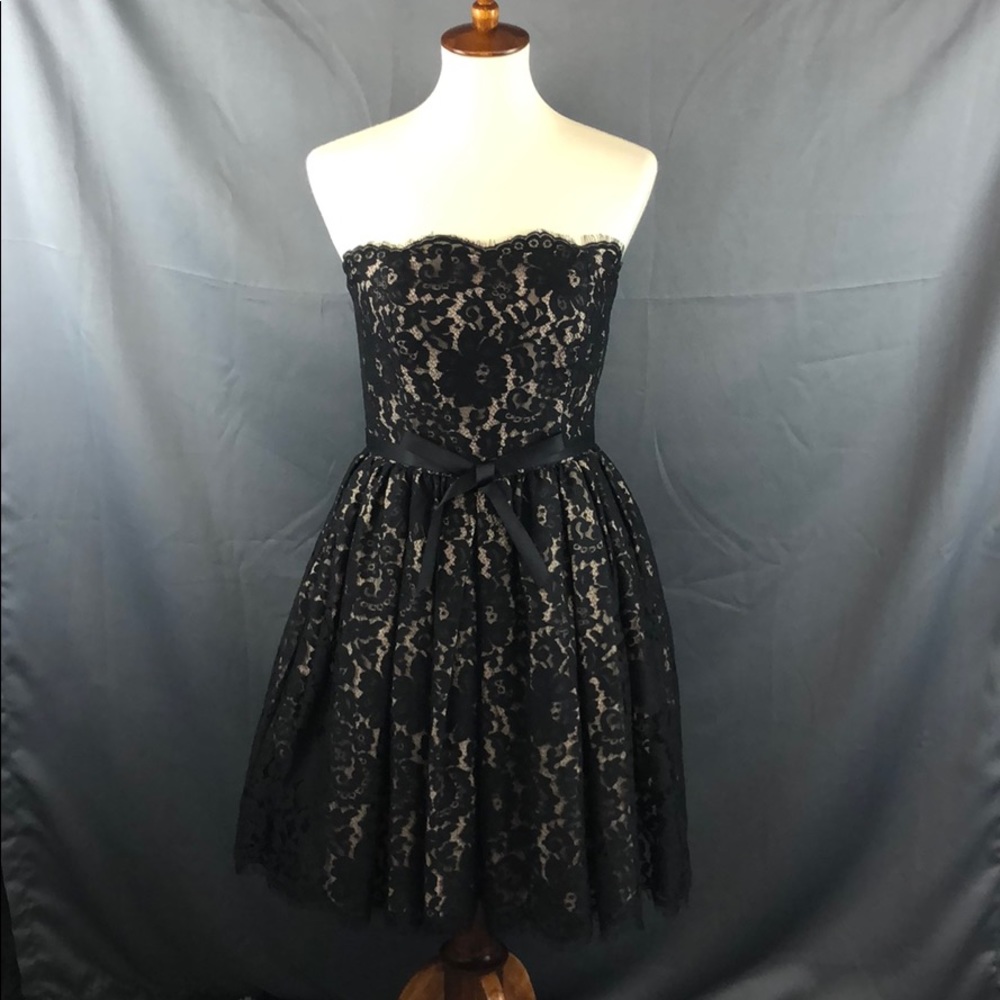 Gorgeous strapless dress - Picture 2 of 8